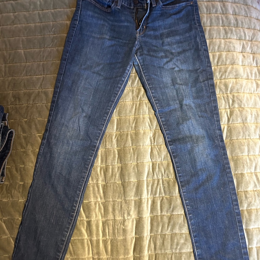711 skinny Levi’s jeans